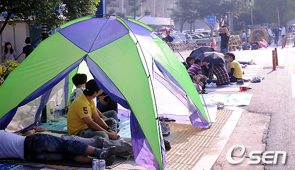 
	[����]'������ ������ ������� ��ٸ���'
