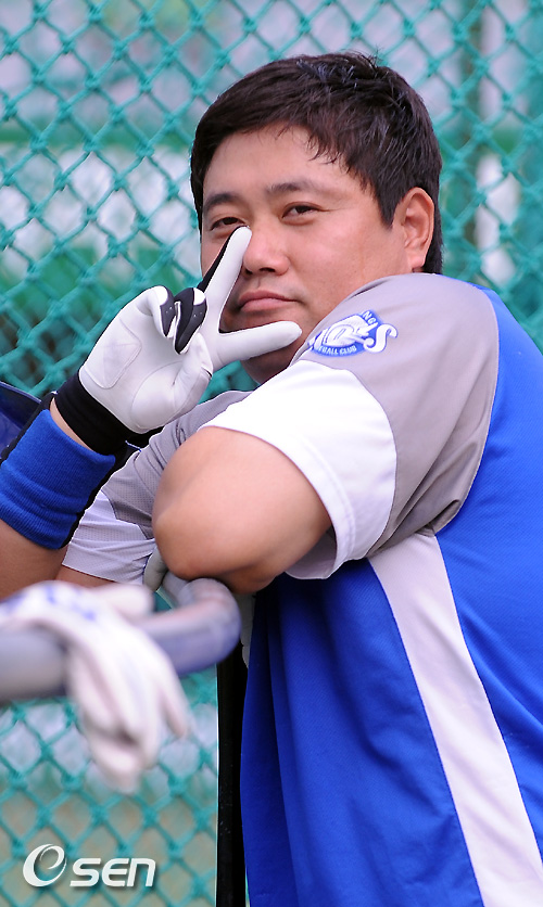 
	[����]'�¸� V' ������,'������ ����ϼ���'
