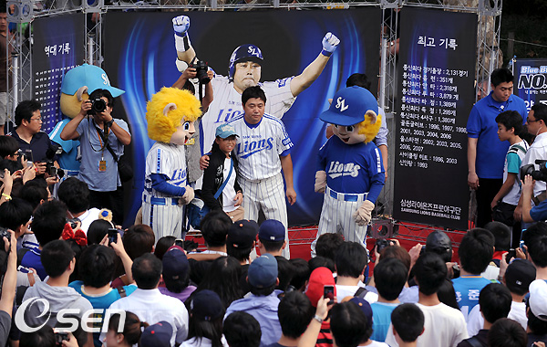 
	[����]������,'�ҵ�� �Բ� �߾��� �����'
