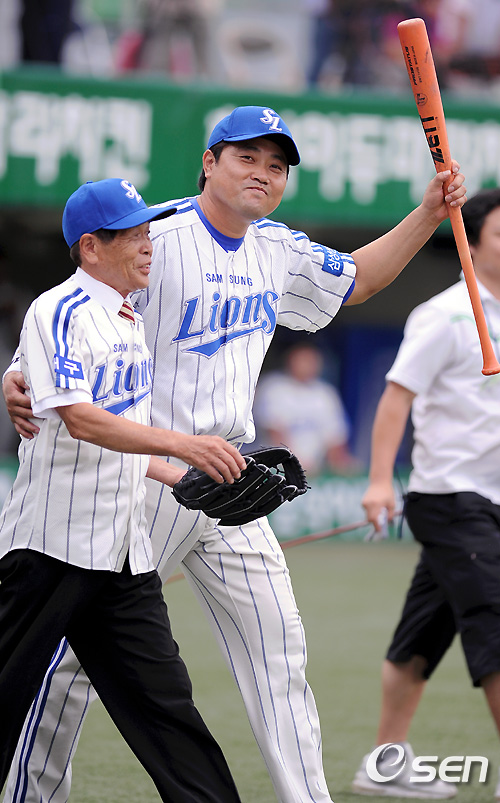 
	[����]������,'������ �ƹ����� �Բ�'
