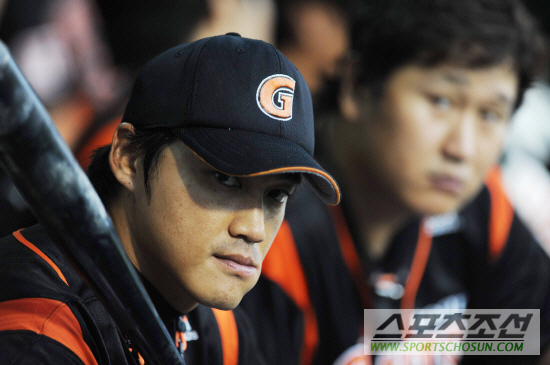 
	[����] ȫ���� '�� ���ľ� �ϴµ�'
