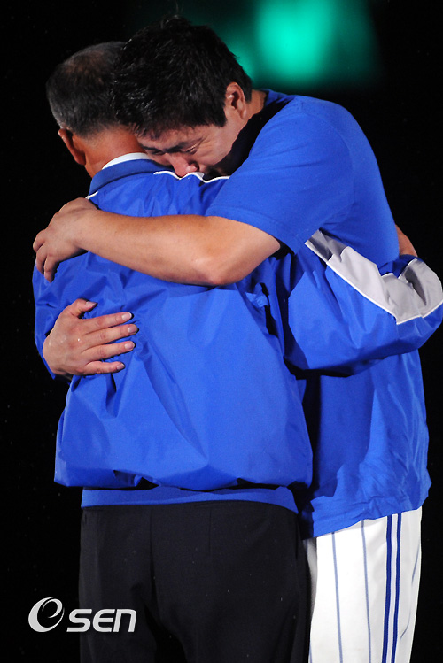 
	[����]���� ���� ���̴� ������, '�Ƶ� NO.10!'
