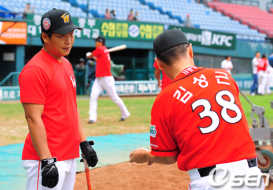 
	[����]����ȫ�� Ÿ�� �����ϴ� �輺�� ����
