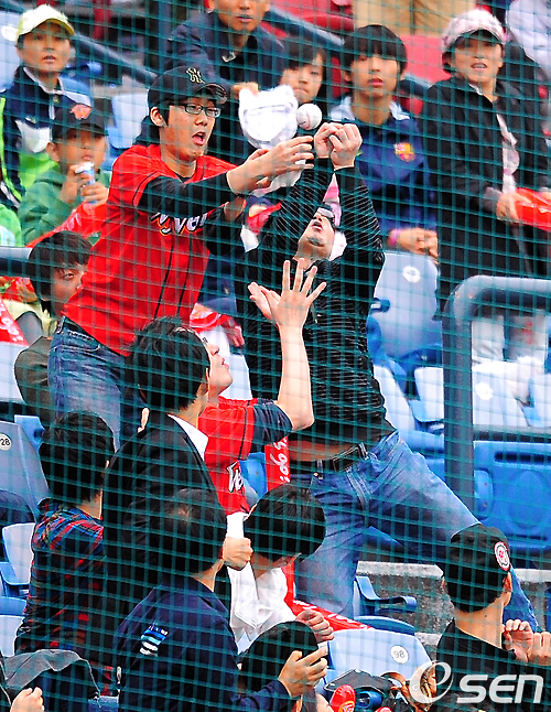 
	[����]'�Ŀ� Ÿ���� ��ƶ�'
