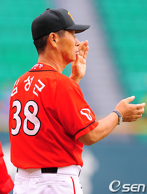 
	[����]�輺�� ����, '���Ʈ���̽� ����̴�'
