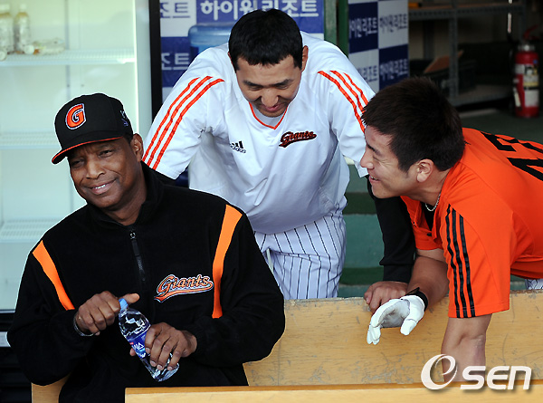 
	[����]����ȣ,'������ ���� ���ͺ� �Բ� �ҷ���'
