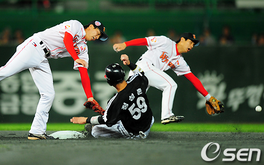 
	[����]������,'����̾�!'
