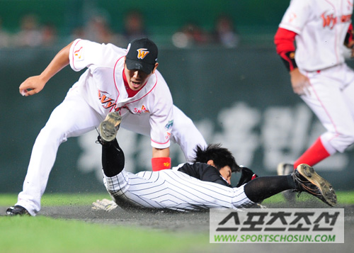 
	[����] LG �̴���, ����տ� �� ��¦ �ٰ���
