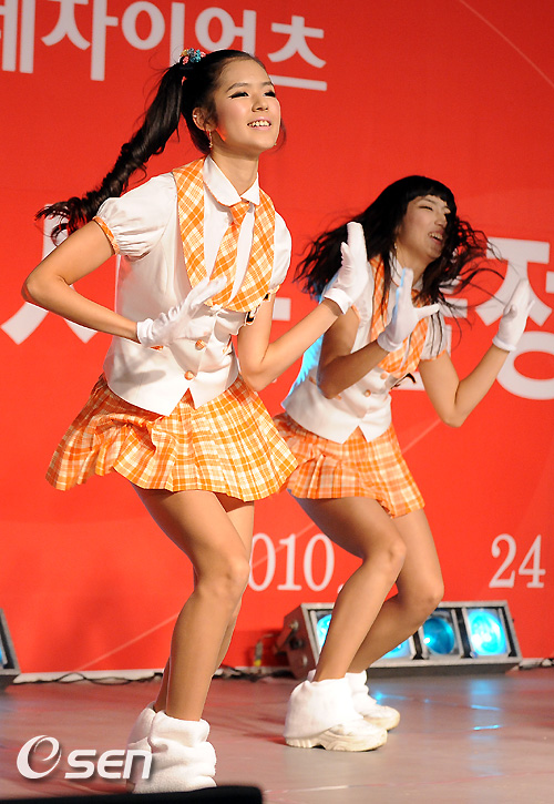 
	[����]'������ ȭ���ϰ�'
