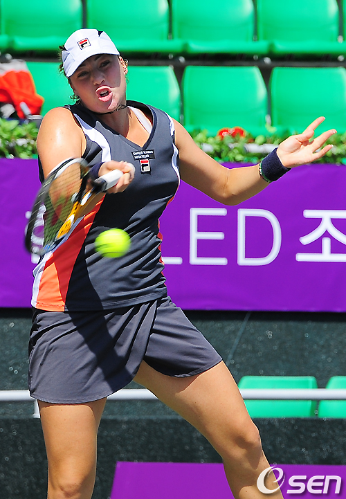 
	[����]Ŭ���̹ٳ��, '����'
