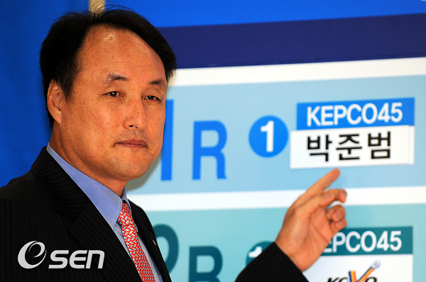 
	[����]������, '�翬�� ���� ���ع� 1�� ����!'
