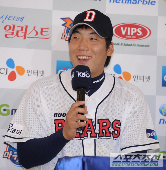 
	[����] ������, ȫ���翡�� " ���ص� ������� �� �ּ���."
