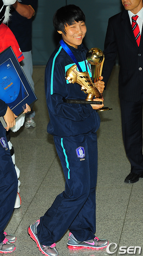 
	[����]������,'�ݺ� �̼Ҹ� ������ ����ȯ��'
