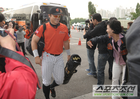 
	[����] ȫ����, ���� ���� ���׿�!
