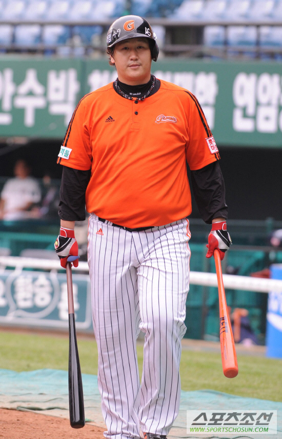 
	[����] �̴�ȣ, '���� �¸��� ����̴� ������ϱ�?'
