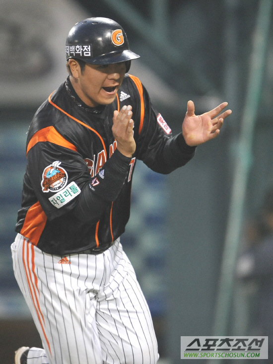 
	[����] �Ե� ����ȣ' 1�� �߰���.
