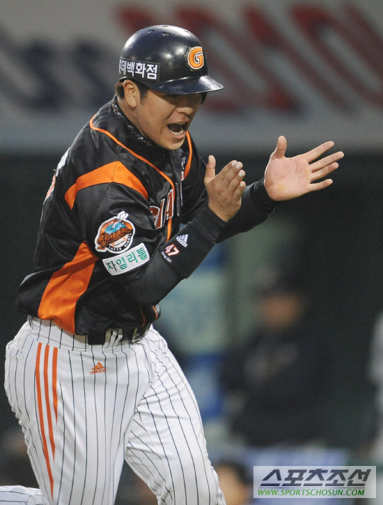 
	[����] �Ե� ����ȣ' 1�� �߰���.
