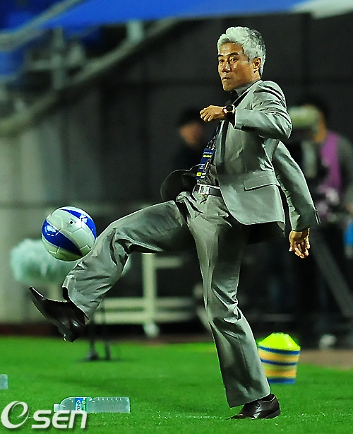 
	[����]�ڰ���,'�� �Ƿ� �?'
