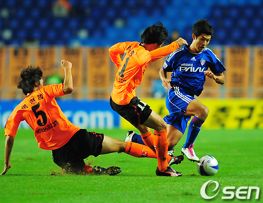 
	[����]�̻�ȣ,'�� �վ�����ھ�!'
