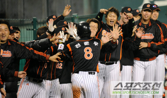 
	[����] �Ե� ������ '�ؿ� �ְ���!'
