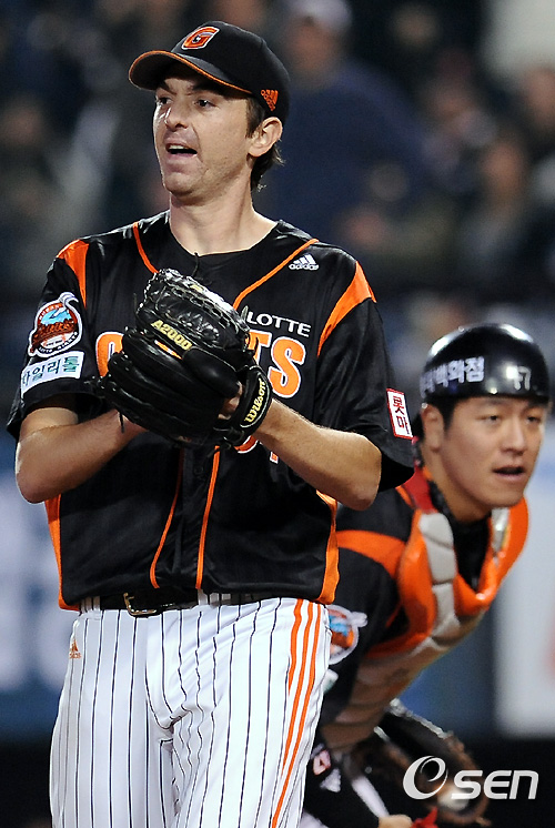 
	[����]�ڼ�ġ�� �絵��Ű,'�վƼ� �۱� ���Ҿ�'
