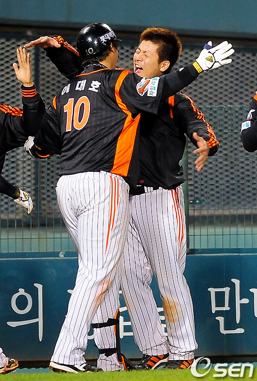 
	[����]�̴�ȣ-����ȣ, '�λ� �糪���� ���� ����'
