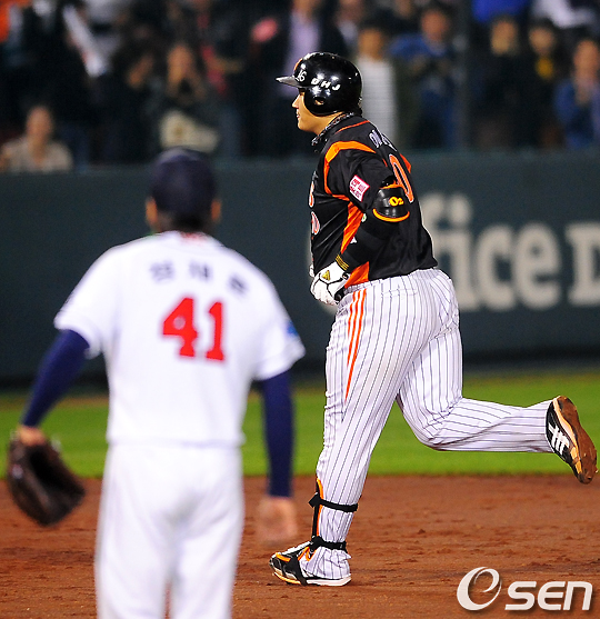 
	[����]'������' �̴�ȣ, '���� �س´�'
