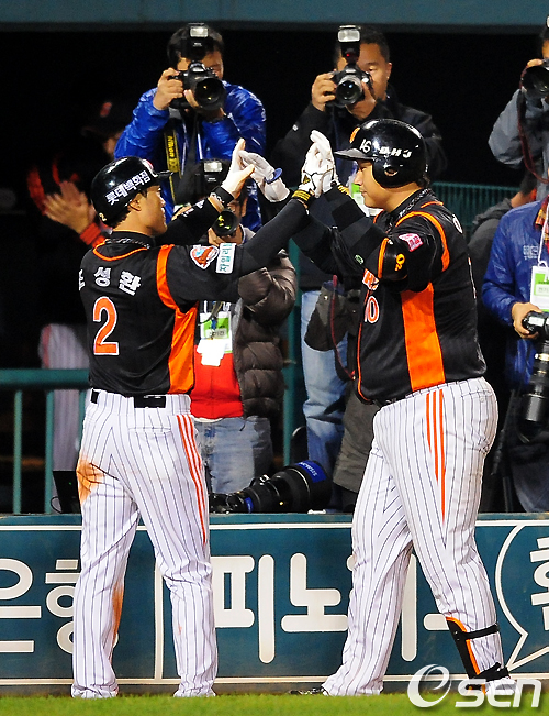 
	[����]����ȯ, '������ �̴�ȣ, ���ϴ�'
