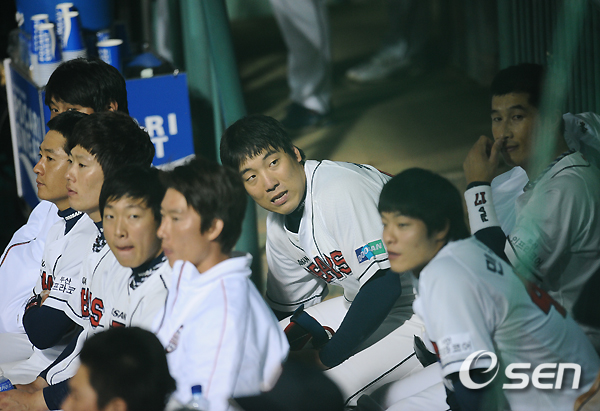 
	[����]'��! ��� �����ʳ�'
