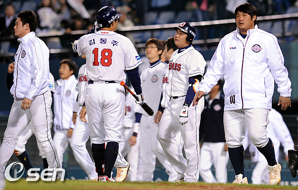 
	[����]�λ�,'Ȩ���� 2���ж��'
