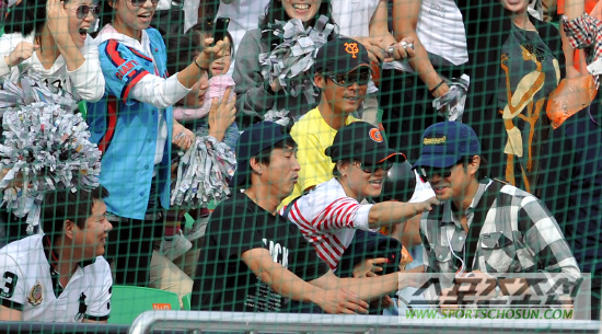 
	[����] õ����, �������忡 ��Ÿ����!
