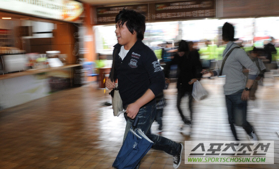 
	[����] �����߱���, ��⸸ŭ ���ߵ��� �ڸ� ��Ż���� ġ��..
