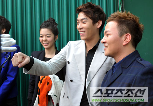 
	[����] �Ƴ� '����', �߱��忡 ��Ÿ����~
