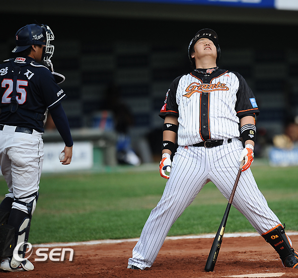 
	[����]�̴�ȣ,'��! �����̶��'
