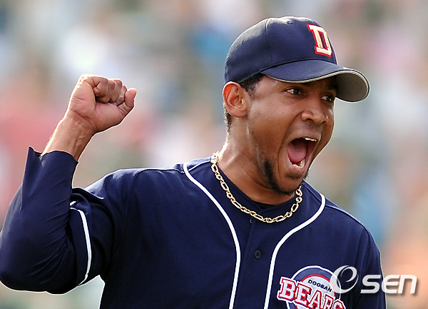 
	[����]���޳׽�,'�׷� �ٷ� �̰ž�!'
