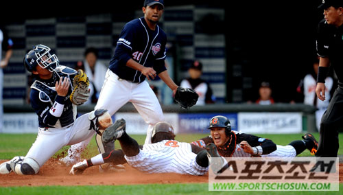 
	[����] ��¦ ���帰 ȫ���� ' �̰��� ���� �����̼�?'
