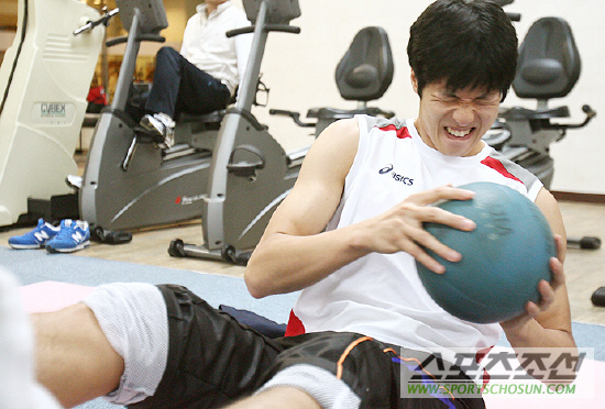 
	 '�λ��� Ȳ��.' ����ĳ��Ż�� �λ��� ������ �����ϱ�. �޵�ź��� �Ʒ��ϰ� �ִ� �ֻ��.
