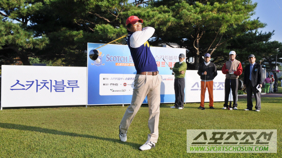 
	[����] �Ƹ����� Ŭ���� �����ἱ, '������ ���� �Դ�'
