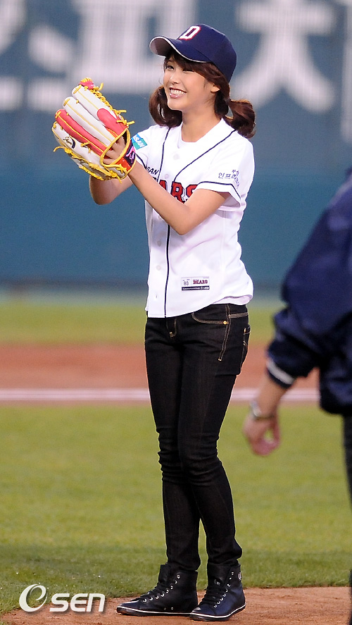 
	[����]������,'��Ǽ� �ι�° �ñ�����'
