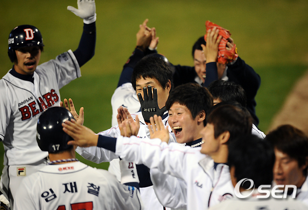 
	[����]'ȯȣ�ϴ� �λ�'
