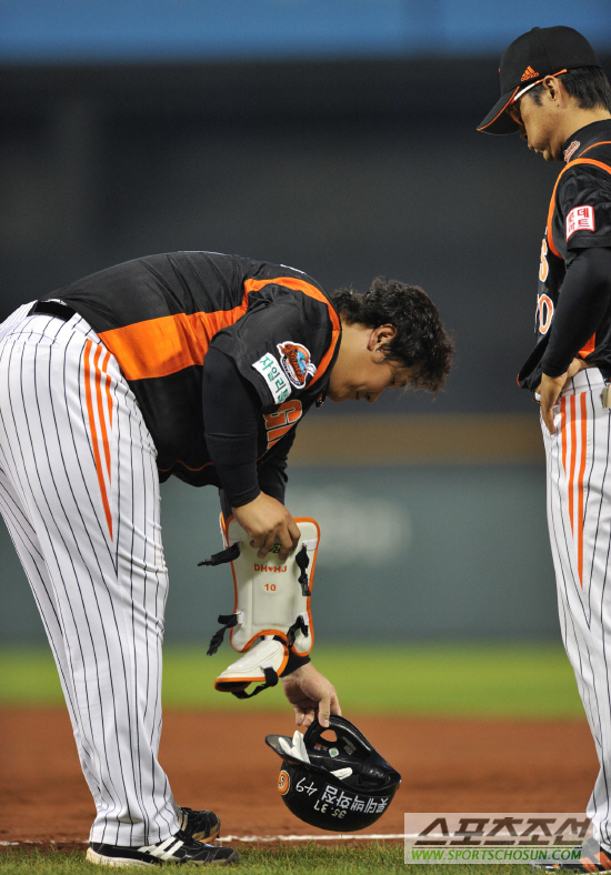 
	[����] �ƽ��� �̴�ȣ, '���� ��������ΰ�?'
