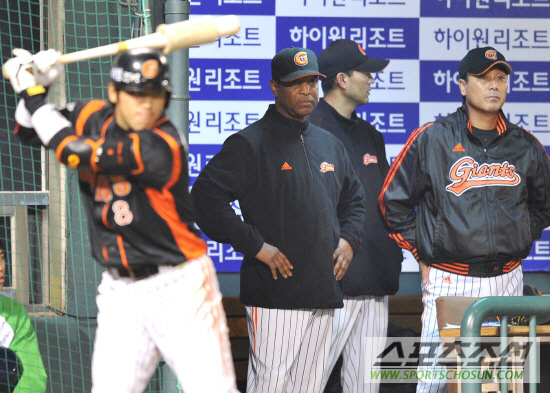 
	[����] ���̽��� ����, '��Ÿ�� ������ ��Ǯ����...'
