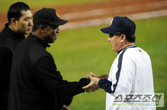 
	[����] ���� ��湮 ������ ������ �ִ� ���̽���
