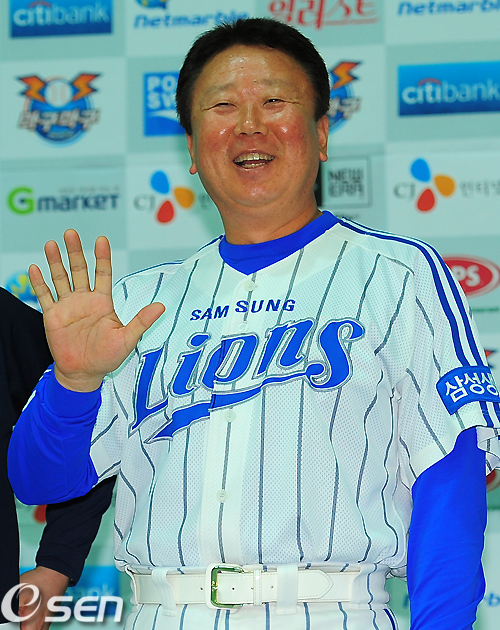 
	[����]������,'�¸��� �̼�'
