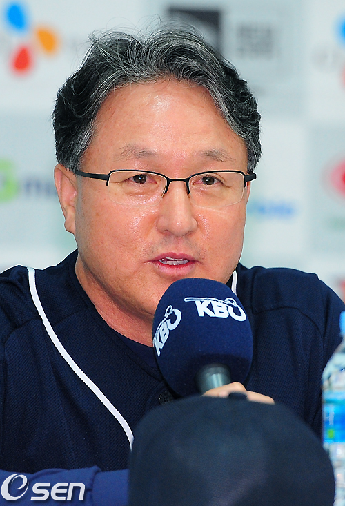 
	[����]��湮, '�Ｚ��� KS �����Ѵ�'
