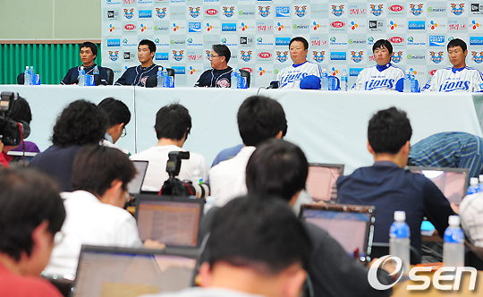 
	[����]�÷��̿��� �̵���
