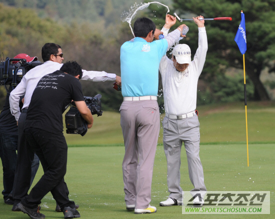 
	[����] �Ƹ����� Ŭ���� ����� ������ ��ȿ��, '�����ʴ� �׸�.'
