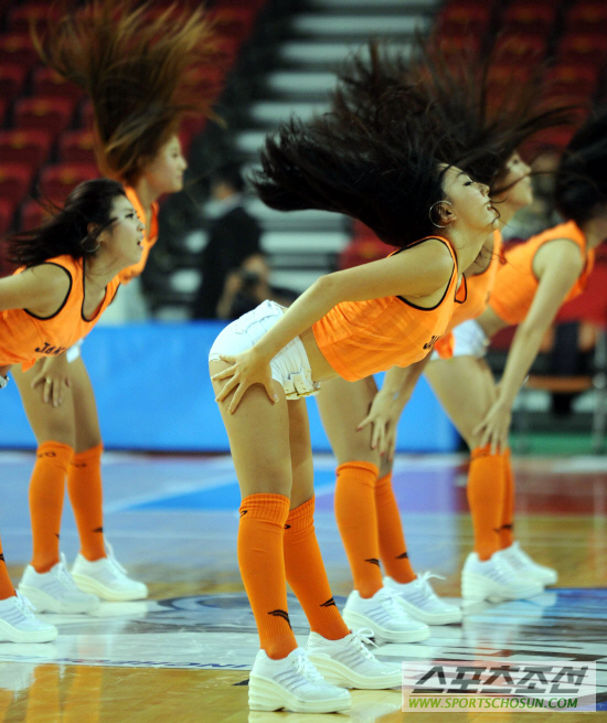 
	[����] '���̺�'�� ���� ���ڷ��� ġ���
