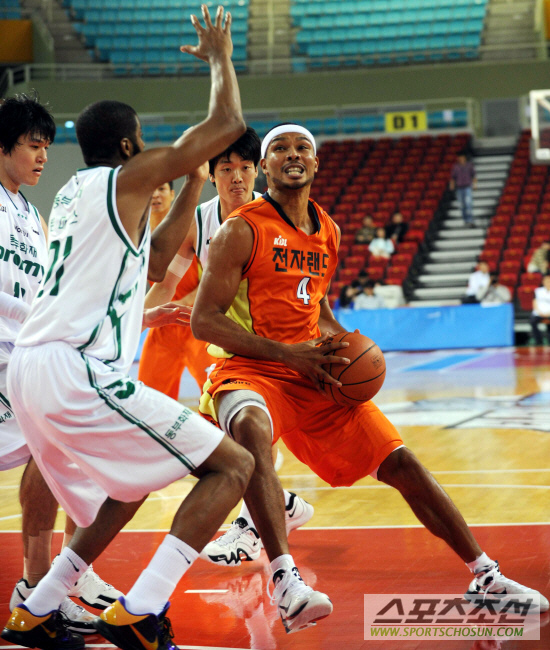 
	[����] ���ڷ��� ������ �ѱ����� '�Ű���'
