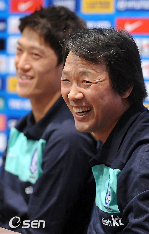 
	[����]������,'�츮 (��)û�뿡�� ���� ��~'
